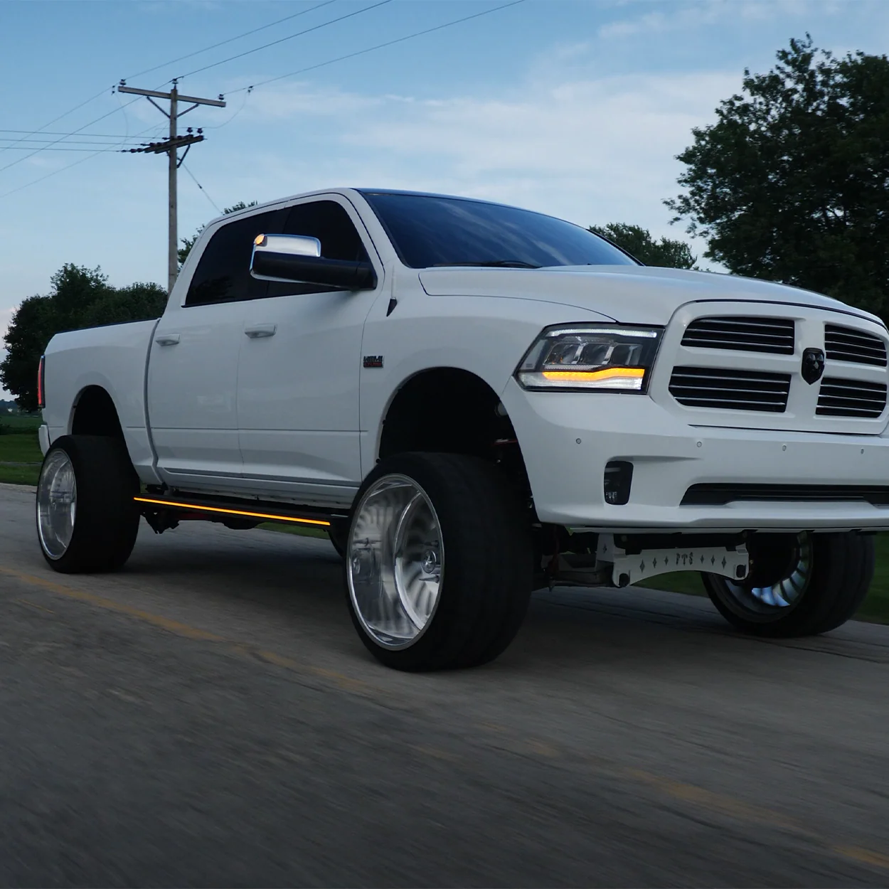 Lumastep M1 Light Up Running Boards | 2010-2018 Dodge Ram 2500/3500 - J. C. Star Autoworks, Inc.
