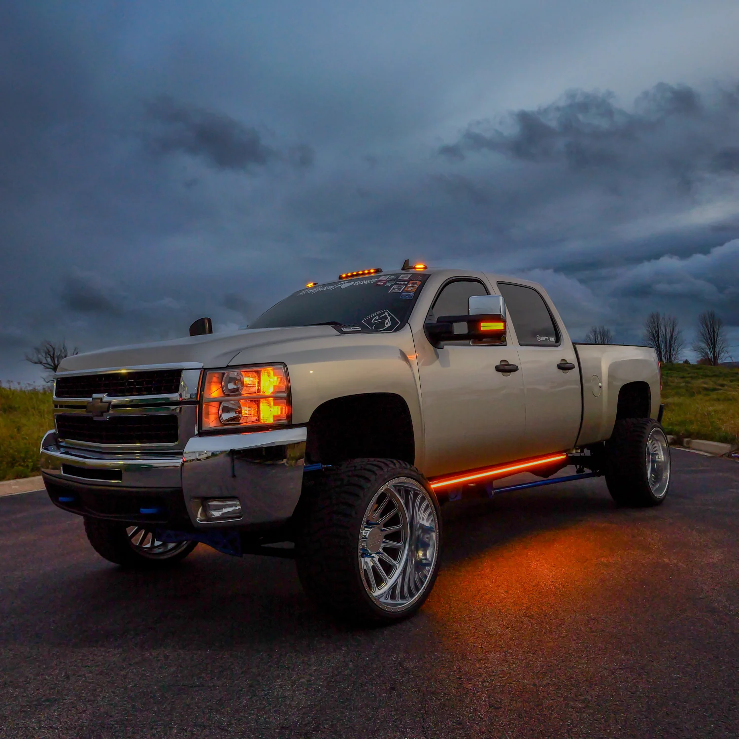 Lumastep M2 Powered Light Up Running Boards | 2007.5-2014 Chevy Silverado & GMC Sierra - J. C. Star Autoworks, Inc.